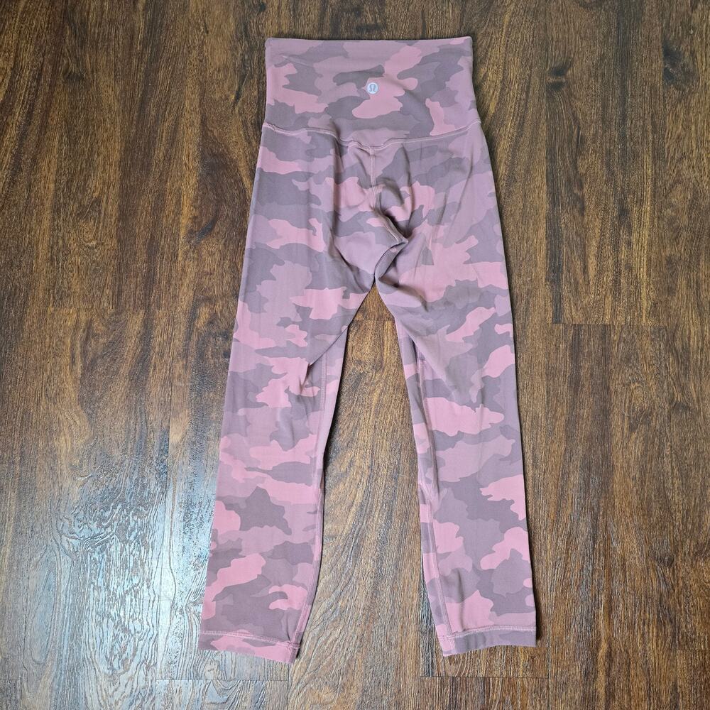 Lululemon Align Crop *21" Heritage 365 Camo Brier Rose Multi Size 2 W6BOWS - Picture 7 of 10